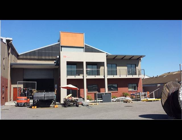 970M² FACTORY TO LET IN BELLVILLE CENTRAL